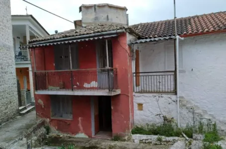 Ev Satılır 46200 Paramithia GR