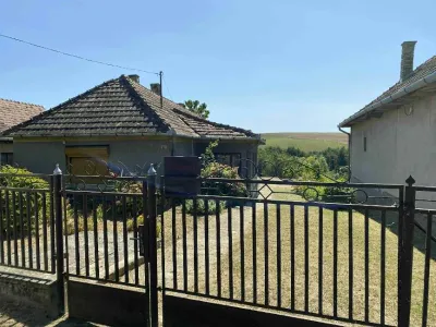 Ev Satılır 8934 Bezeréd HU